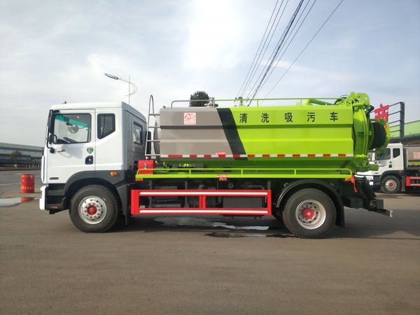 國六東風多利卡D9清洗吸污車