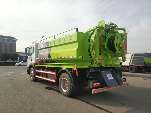 國六東風多利卡D9清洗吸污車